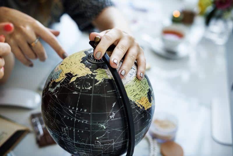 globe m.jpg