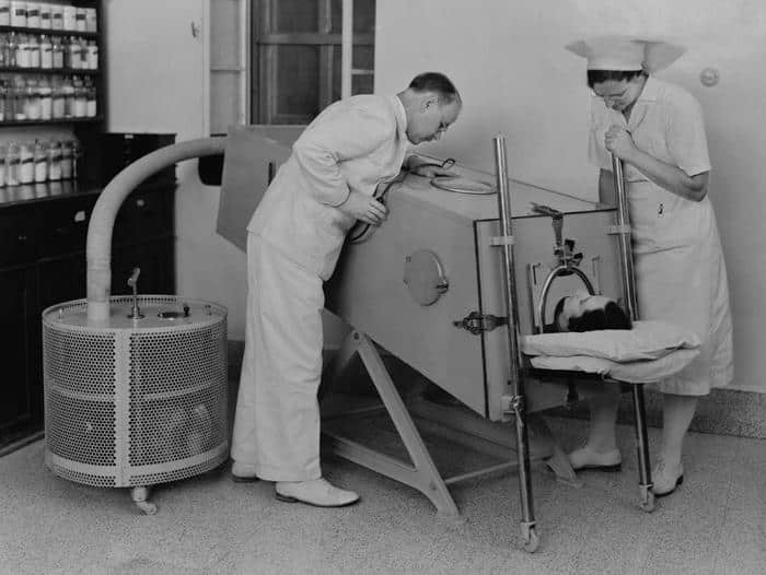 iron lung m.jpg