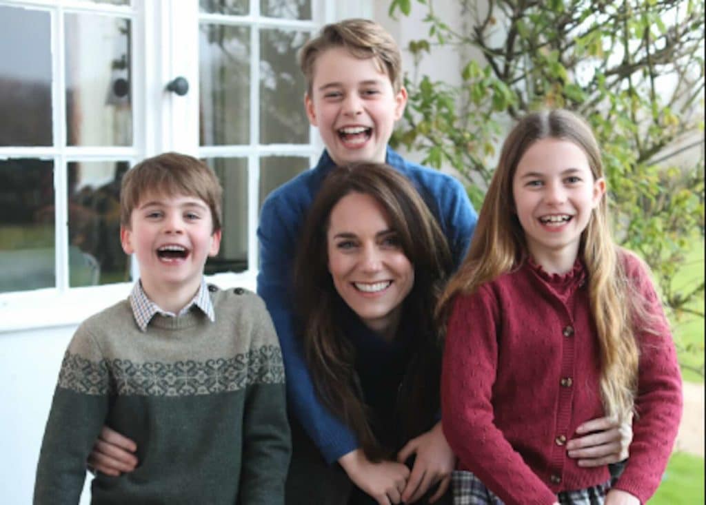 kate middleton prima foto dopo malattia.jpg