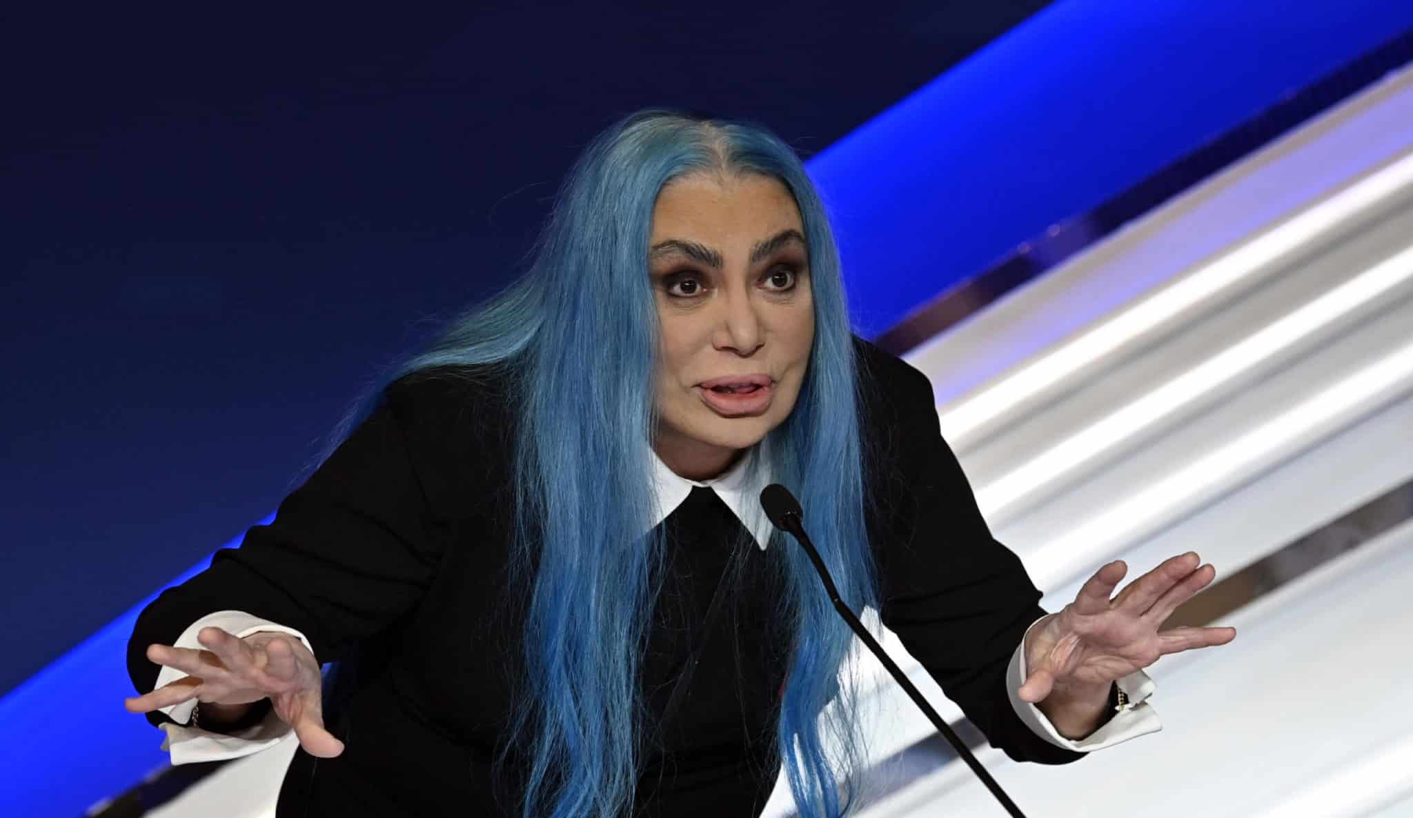Loredana Bertè, ancora un rinvio dopo il ricovero: «Già due operazioni lo scorso anno per problemi acuti» 1 loredana berte sanremo scaled.jpg
