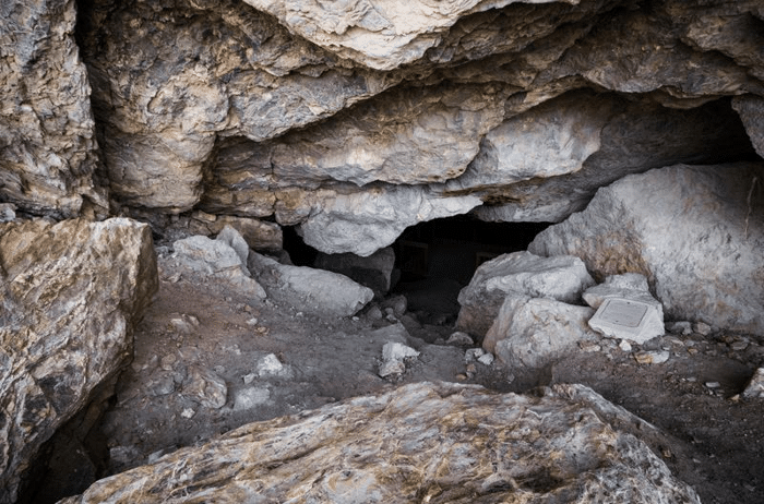 lovelock cave m.png