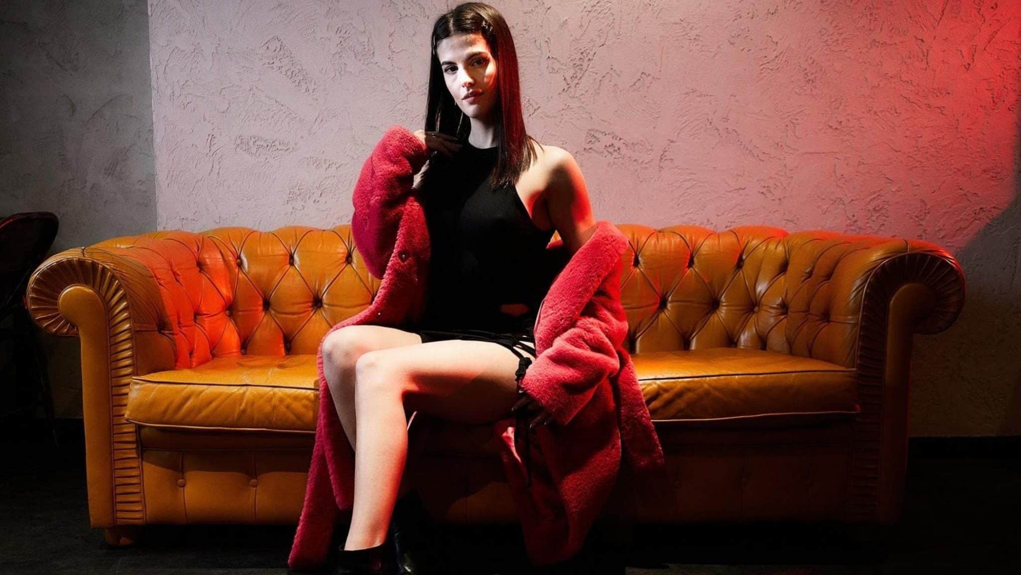 La content creator Matilde Manucci: «Su Onlyfans pagano 2 mila euro per un video. Il lavoro dipendente mi opprime» 1 matilde manucci onlyfans.jpg