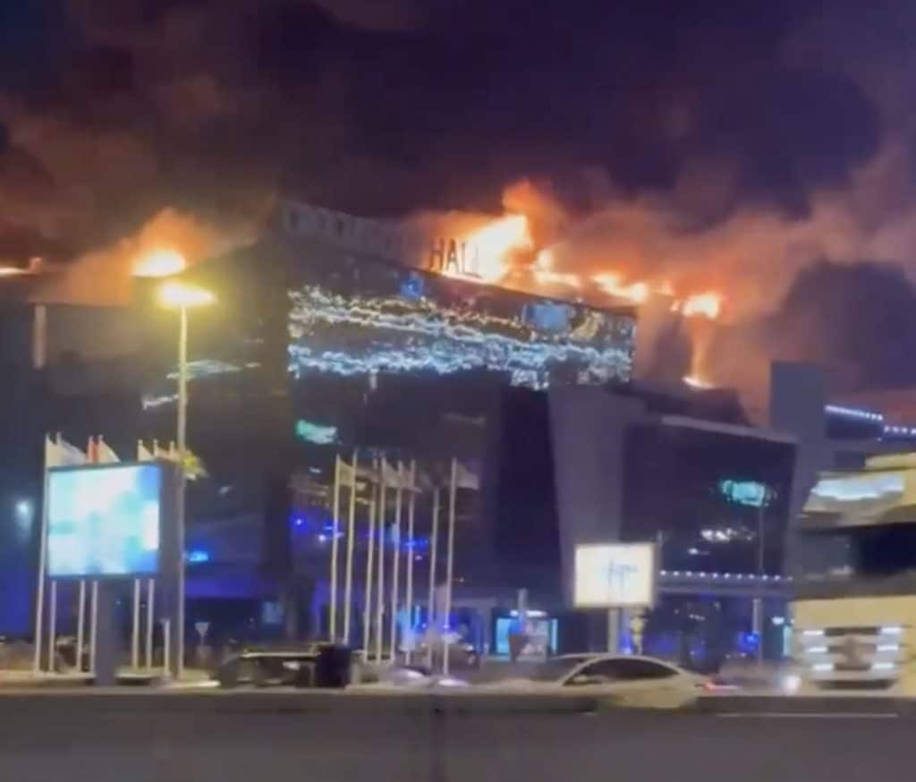 mosca incendio sparatoria.jpg