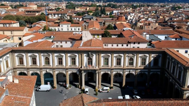 Omicidio a Firenze, 19enne accoltellato: la polizia ferma alcune persone 1 ospedale santa maria nuova firenze.jpg