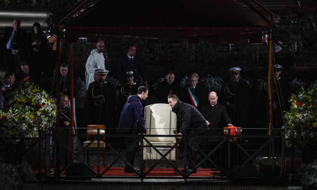 papa francesco veglia pasquale.jpg