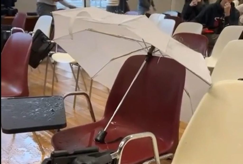 piove sapienza roma 1.jpg