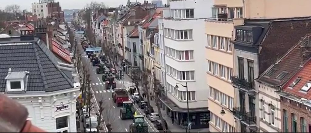 trattori prostesta bruxelles video.jpg