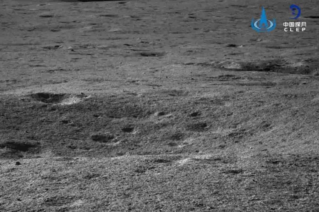 tunnel vulcanici rivelati dal rover Yutu 2.jpg