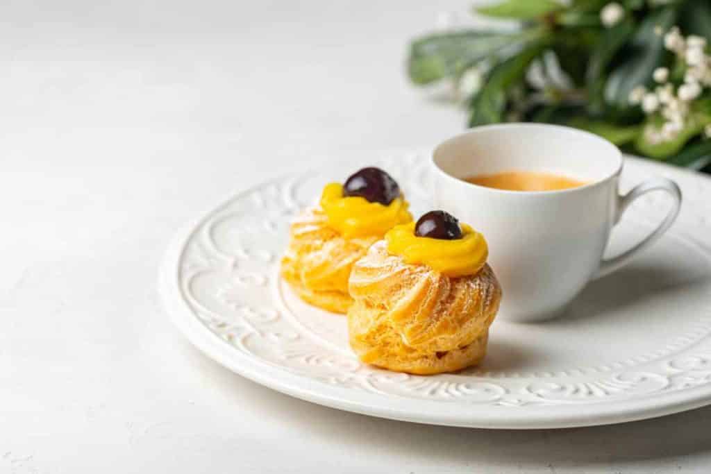zeppole san giuseppe.jpg