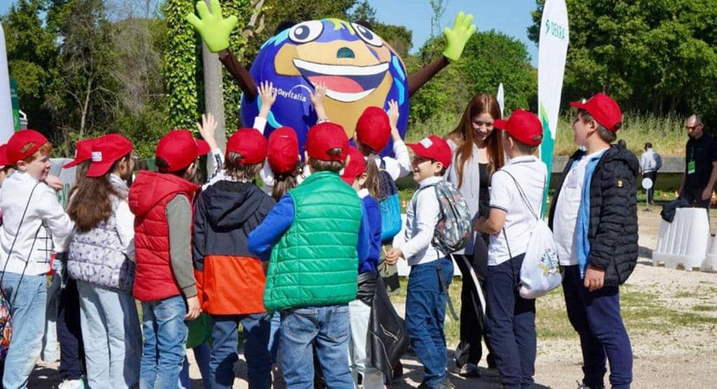DEKRA per la mobilità sicura e sostenibile: “Importante sensibilizzare” 1 Dekra Earth Day 1.jpg