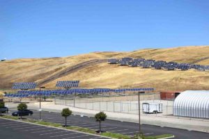 Fotovoltaico in California.jpg