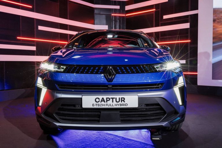 Renault Captur 2024 1.jpeg