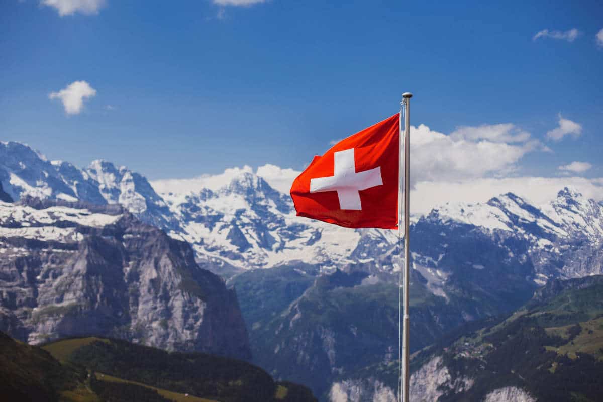 SH Svizzera Bandiera Montagna.jpg