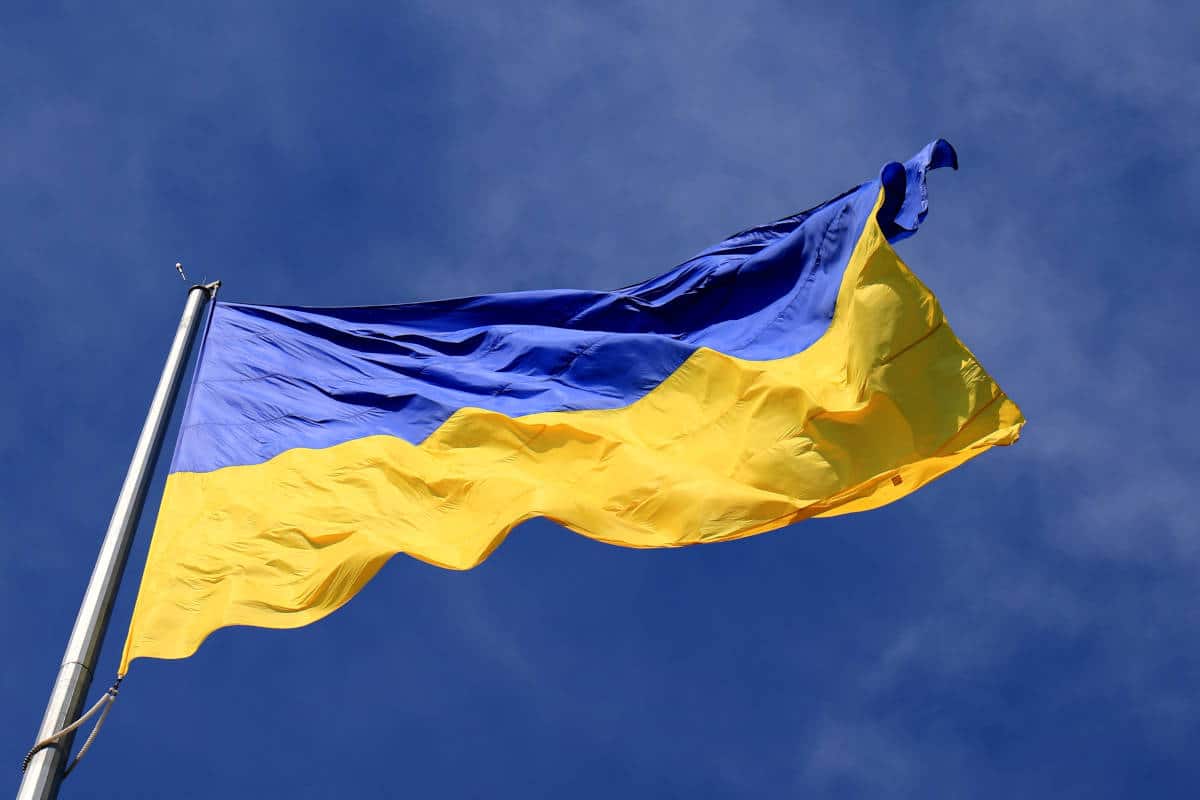 SH bandiera ucraina.jpg
