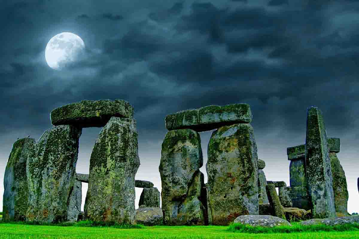Stonehenge potrebbe avere un collegamento sorprendente con la Luna.jpg