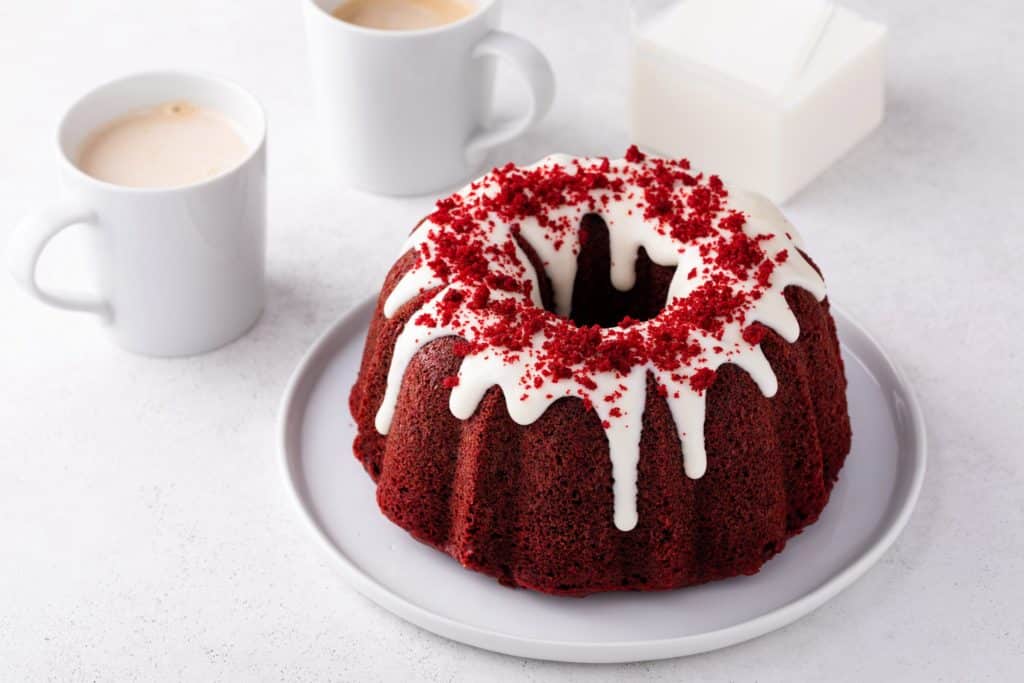 Torta red velvet scaled.jpeg