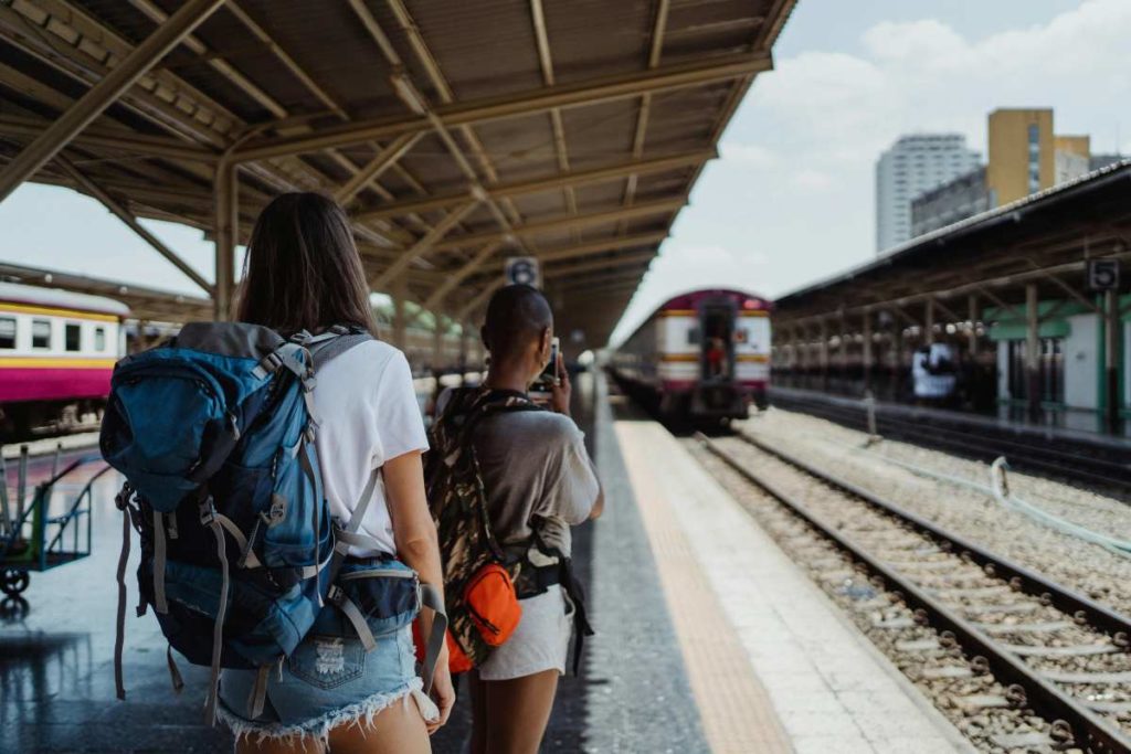 Viaggiare treni.jpg