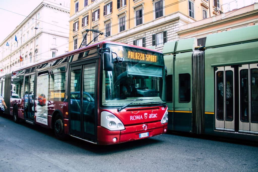 bus roma.jpg