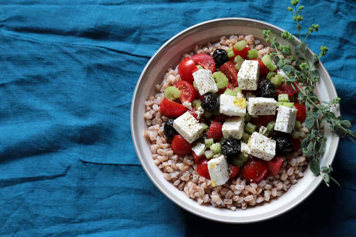 insalata di farro pomodorini e feta