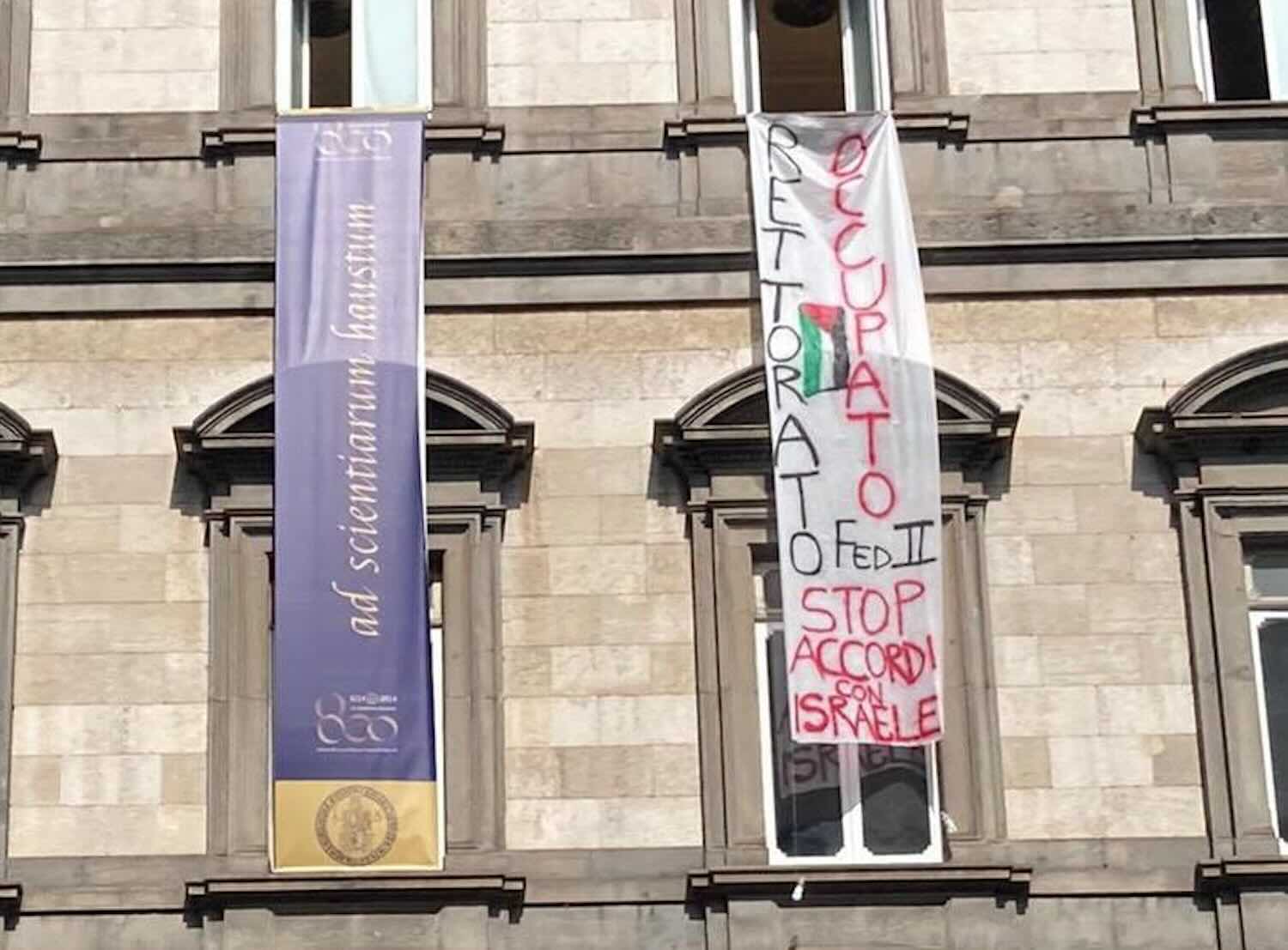 Napoli, occupato il rettorato della Federico II: «Stop accordi con Israele» – Il video 1 napoli rettorato occupato vs israele.jpg