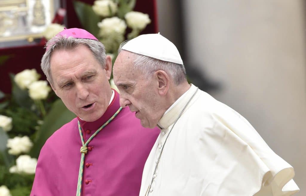 padre georg papa francesco.jpeg