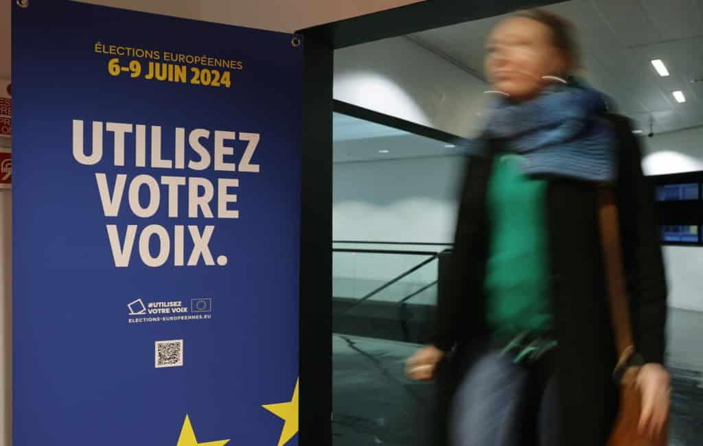 parlamento ue scaled.jpg