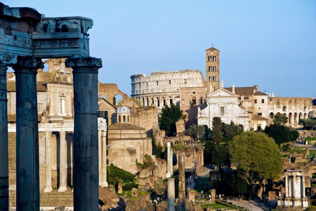 roma fori imperiali.jpg
