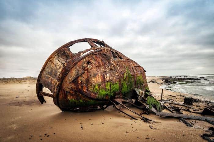 skeleton coast shipwreck m.jpg