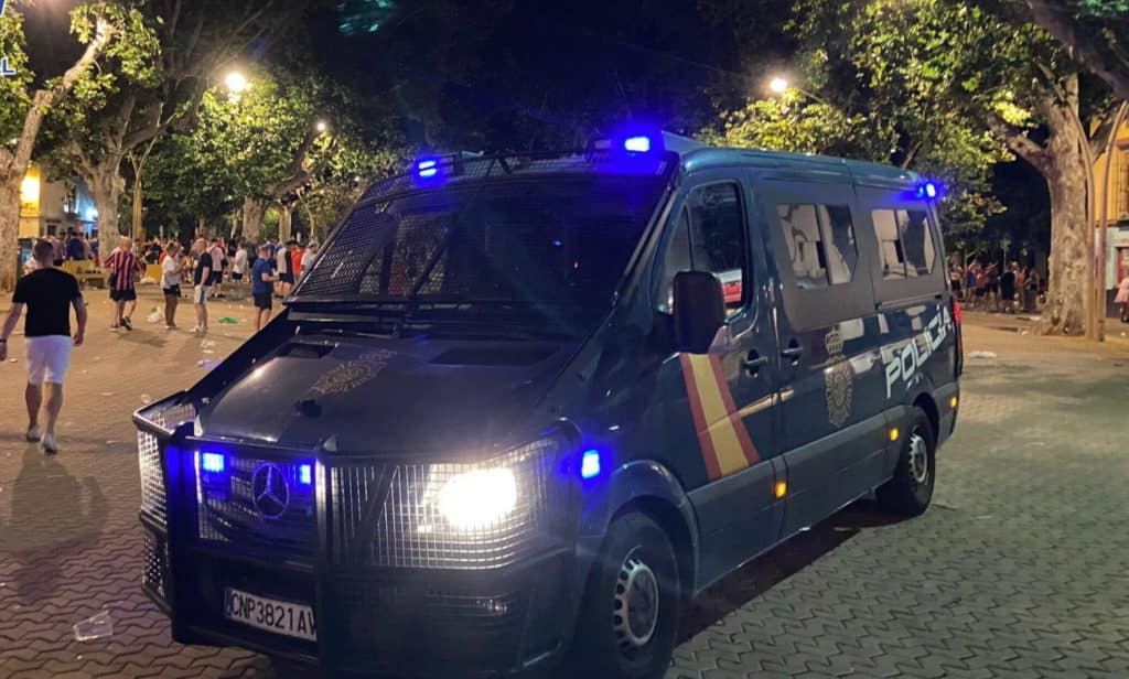 spagna polizia scaled e1674679869839.jpg
