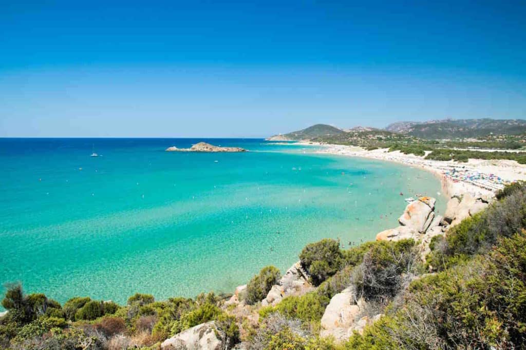 spiaggia sardegna.jpg