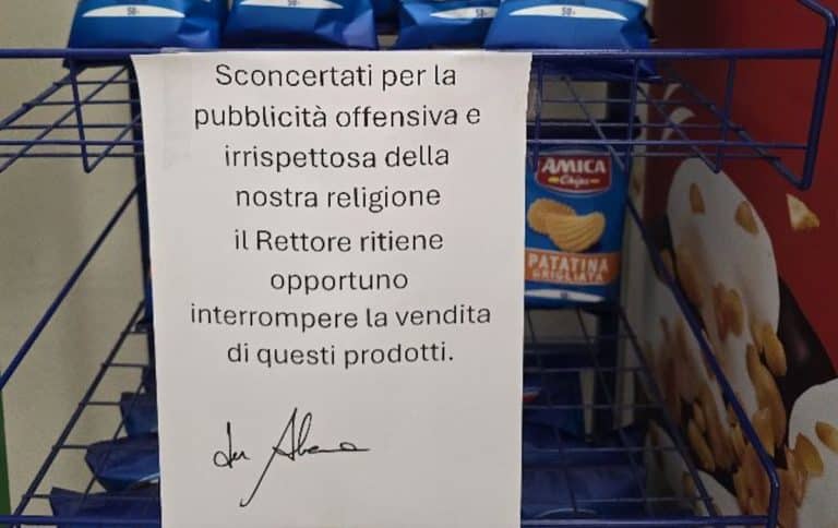 spot amica chips blasfemo gorla milanese.jpg