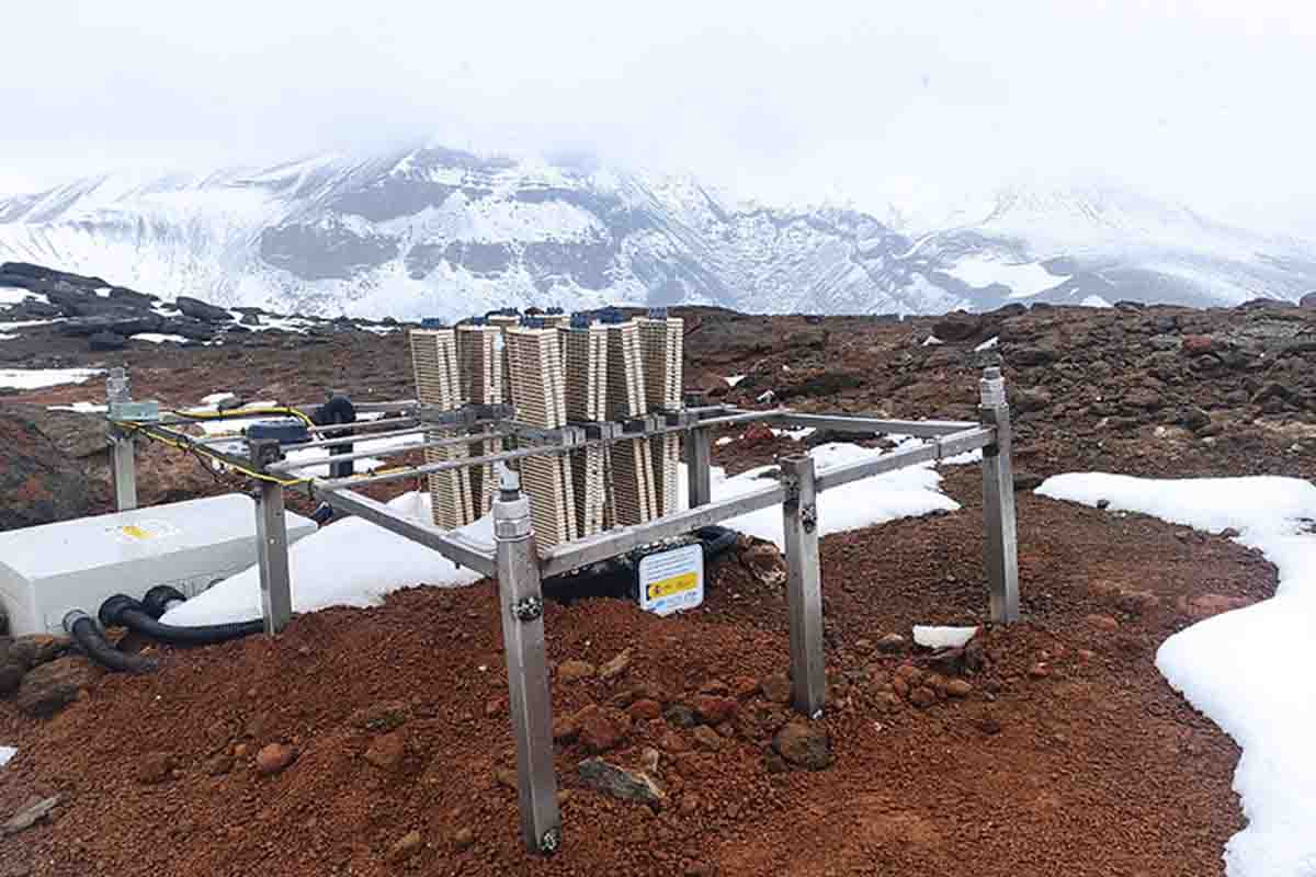 Ricercatori spagnoli sono riusciti a produrre davvero energia elettrica da un vulcano 1 Energia elettrica da un vulcano.jpg