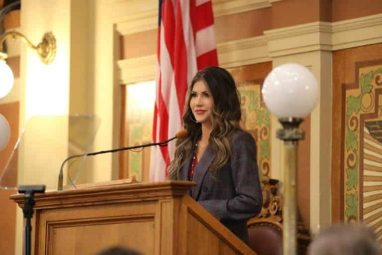 Kristi Noem.jpg