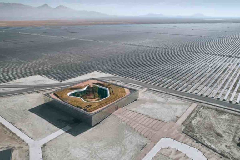 La piu grande centrale fotovoltaica Kalyon Karapinar Solar Power Plan.jpg