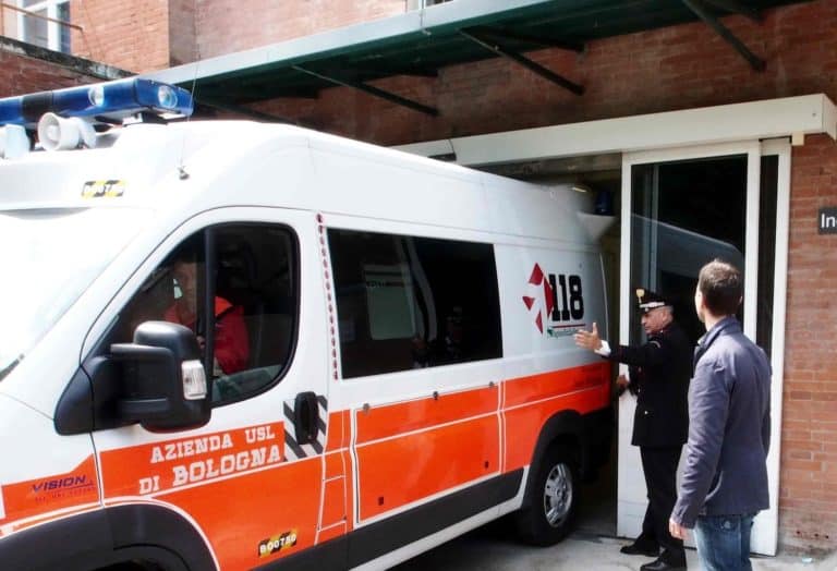 ambulanza bologna.jpeg