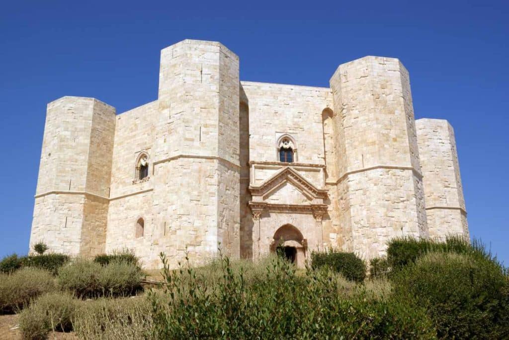castel del monte.jpg