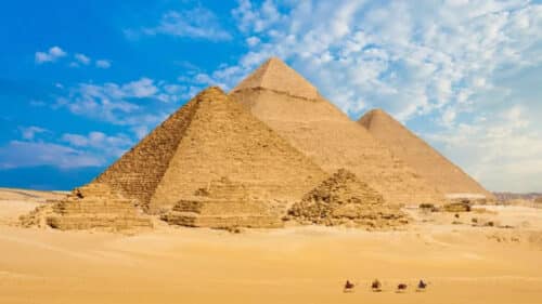 giza pyramid complex egypt 2 500x281.jpg