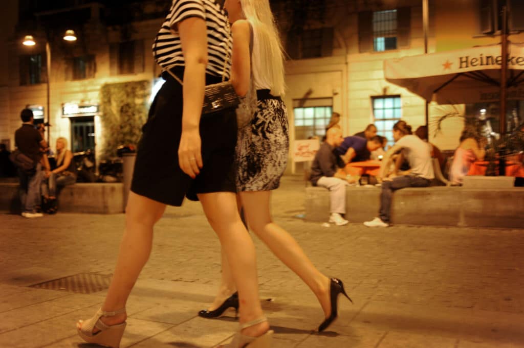milano violenza corso como scaled.jpg