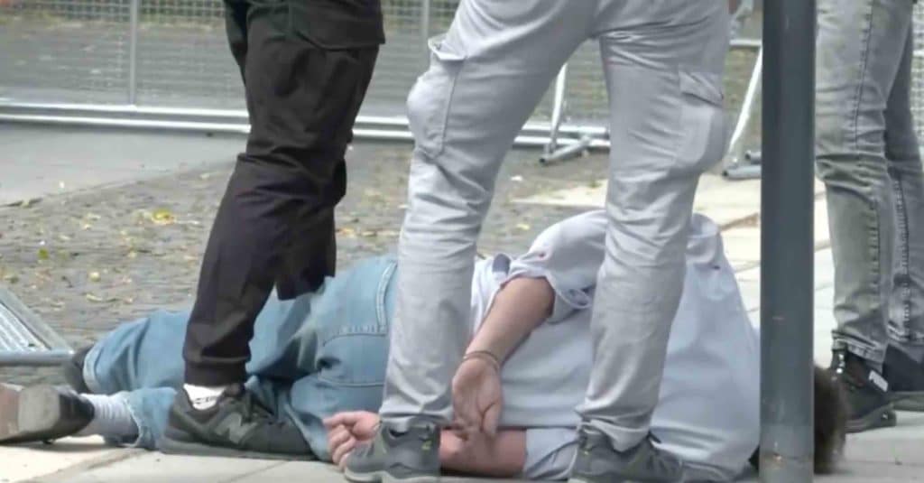 roberto fico attentatore.jpg