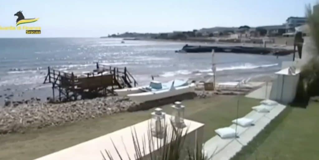 superbonus resort noto.jpg