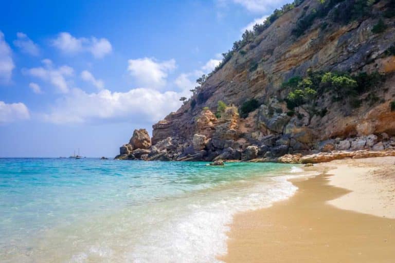 Cala Mariolu.jpg