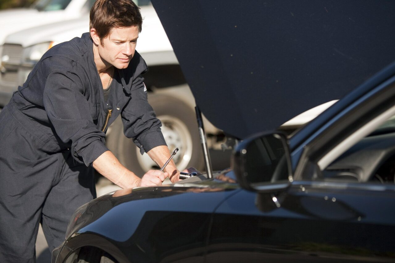 Revisione auto: nuovo aumento nel 2024? 1 Controllo revisione e1718297380252.jpg