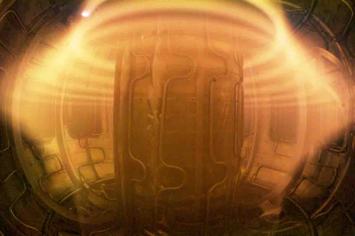 Energy Singularity HH70.jpg