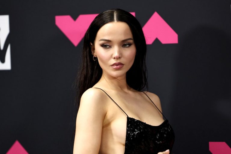 GI Dove Cameron.jpg