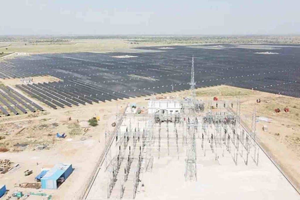 La piu grande centrale solare dei Balcani.jpg