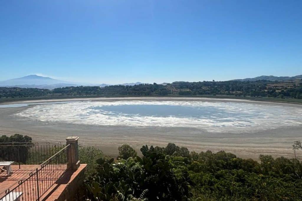 Lago di Pergusa.jpg