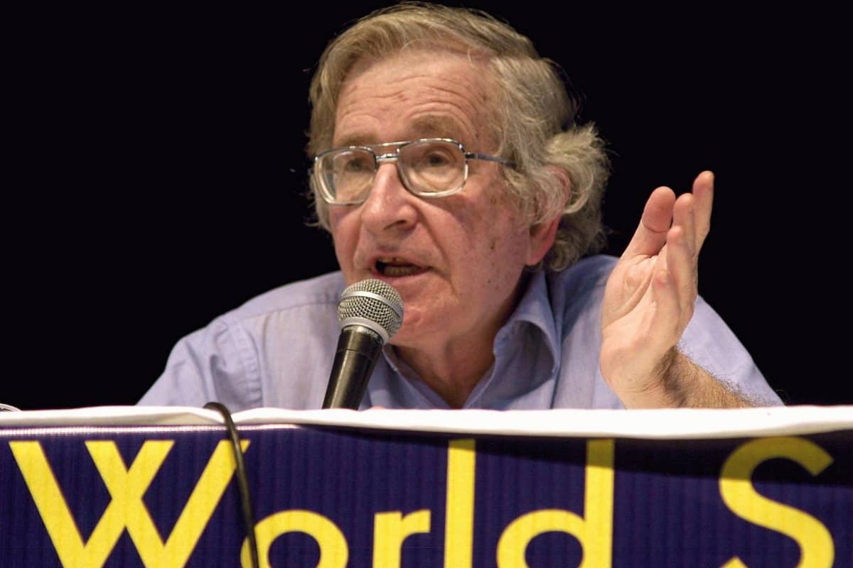 Noam Chomsky.jpg