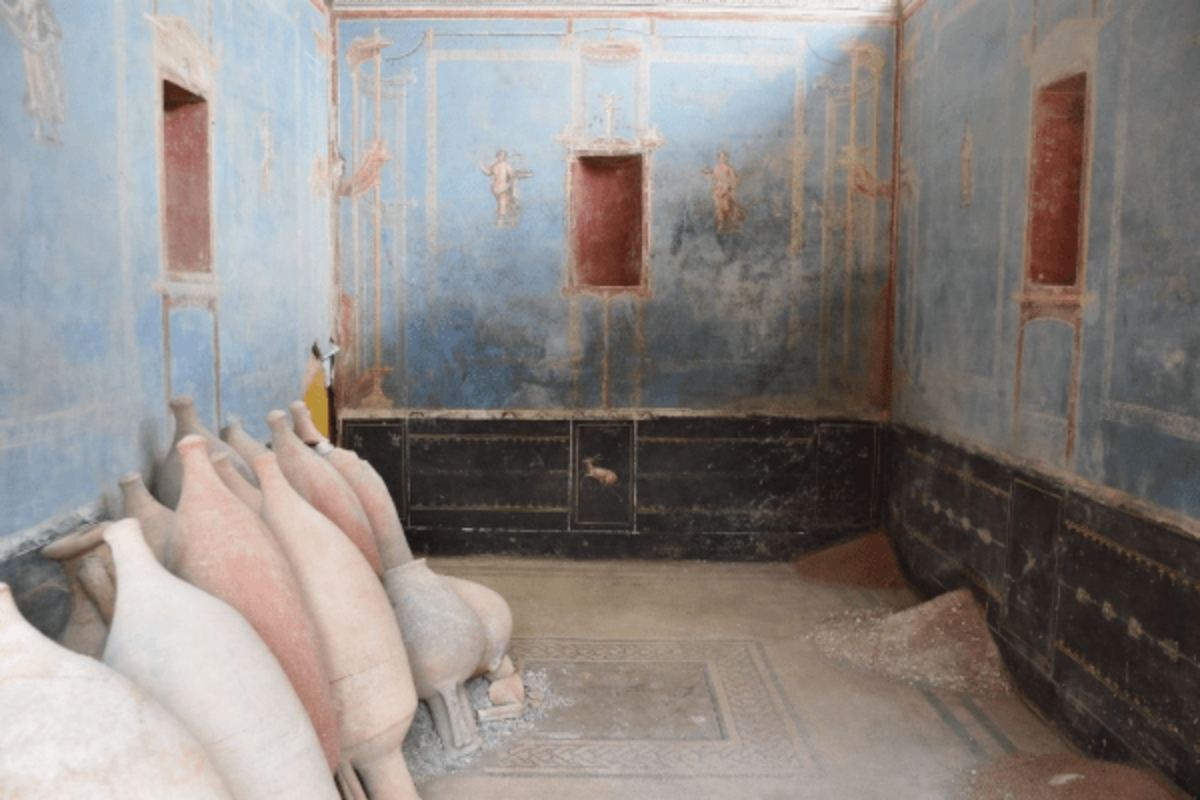 Pompei stanza blu.jpg