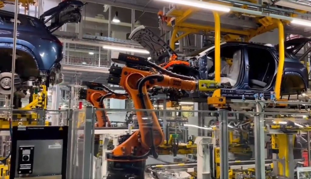 Produzione Fisker Ocean prima del fallimento 2.jpg