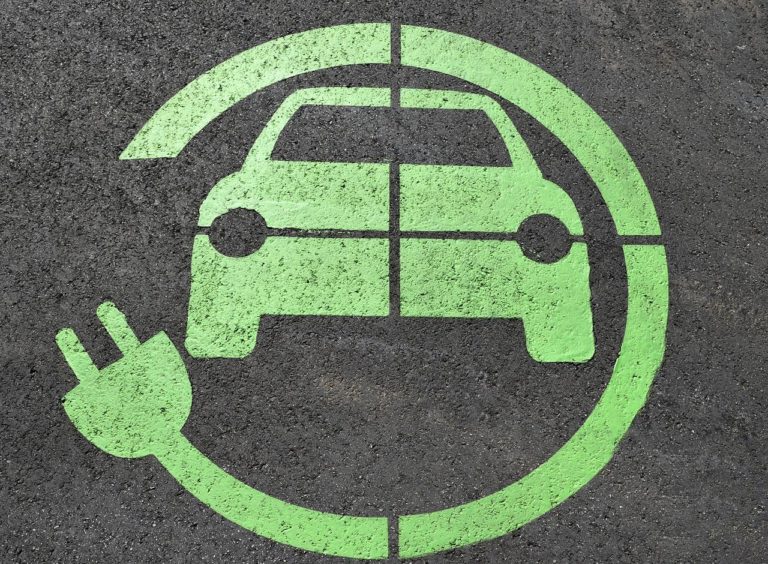 Ricarica auto elettrica 12.jpg